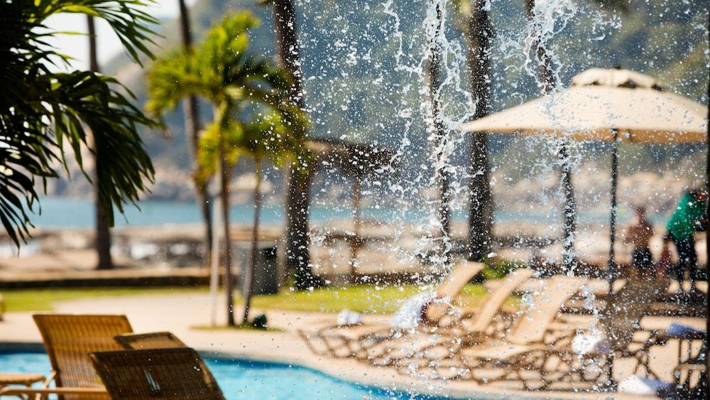 swimming pool spa