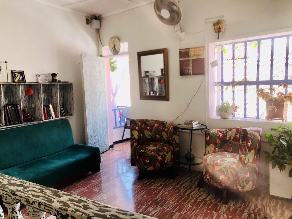 lounge