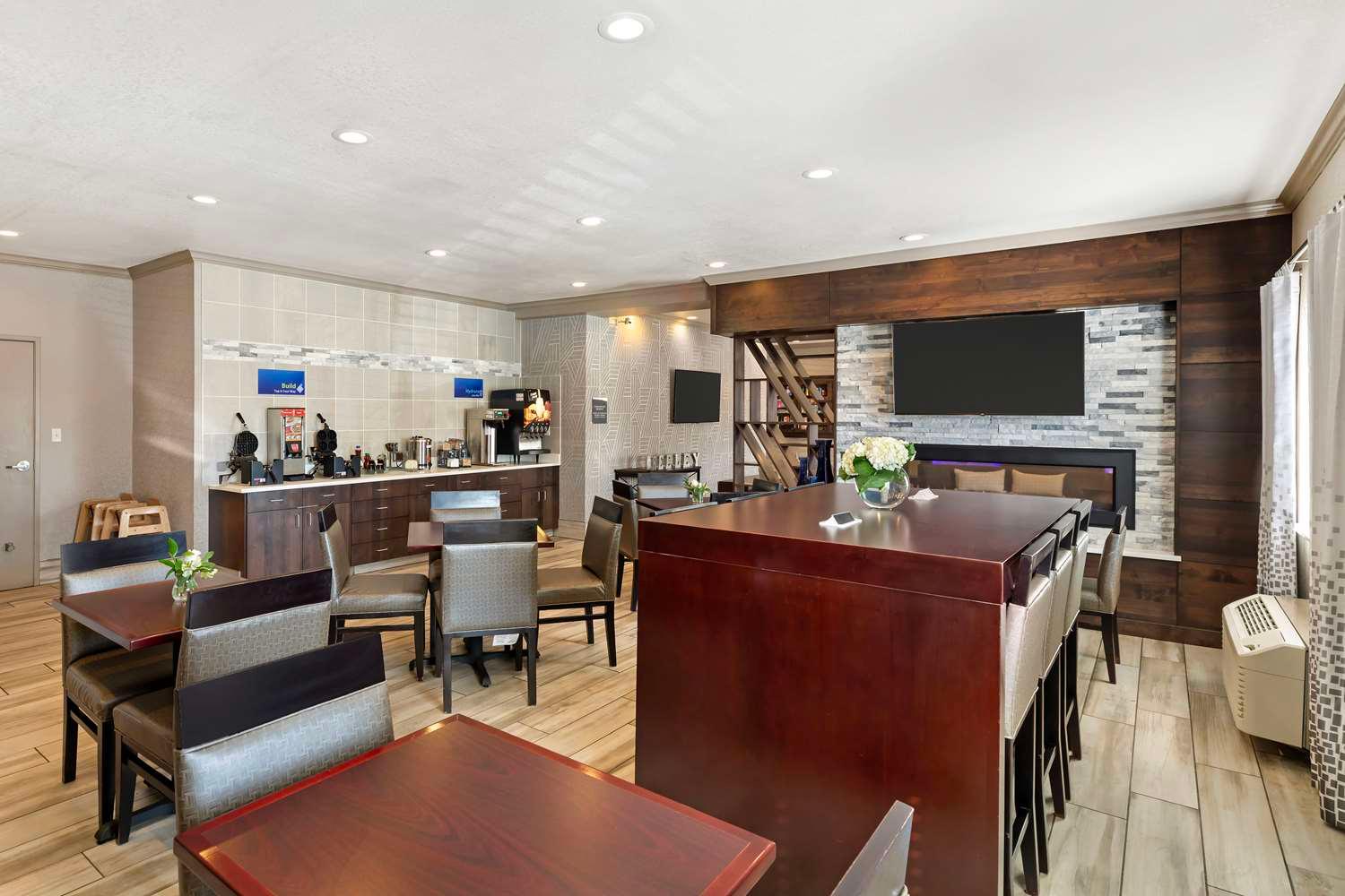 restaurant cafeteria