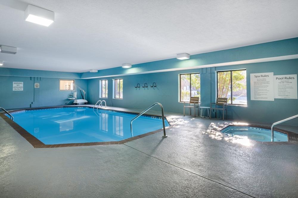 swimming pool spa