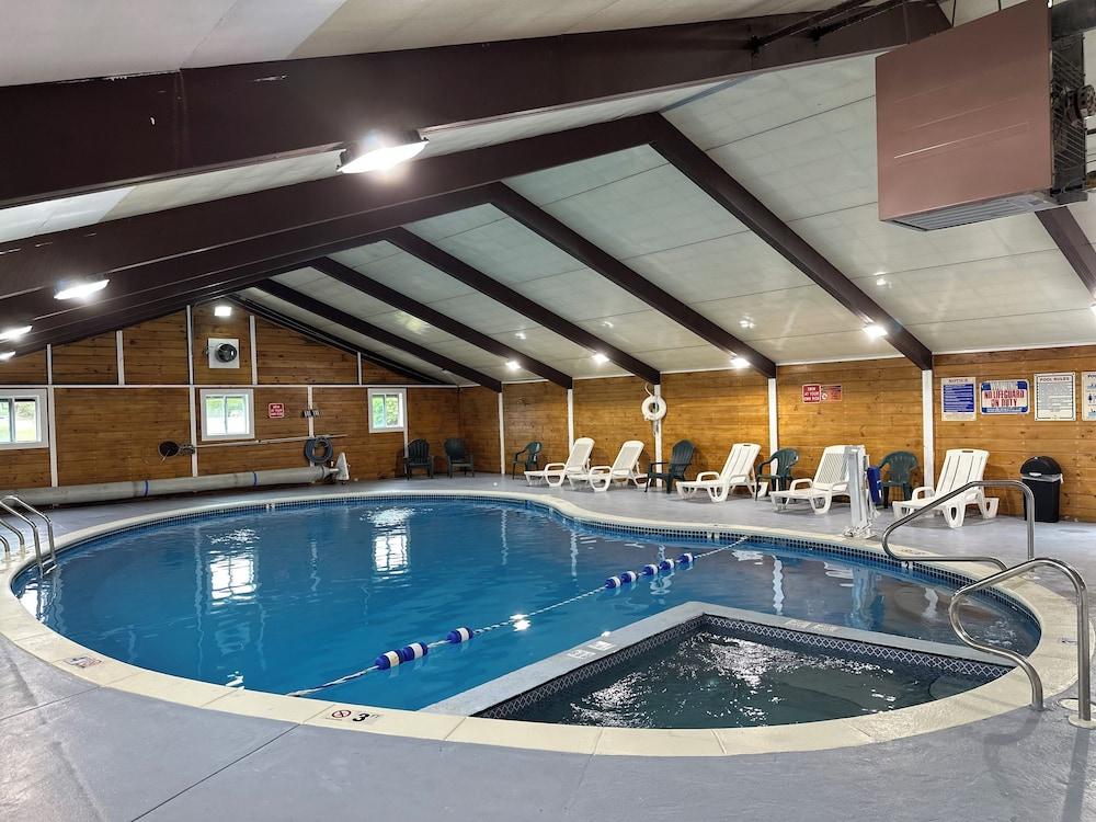 swimming pool spa
