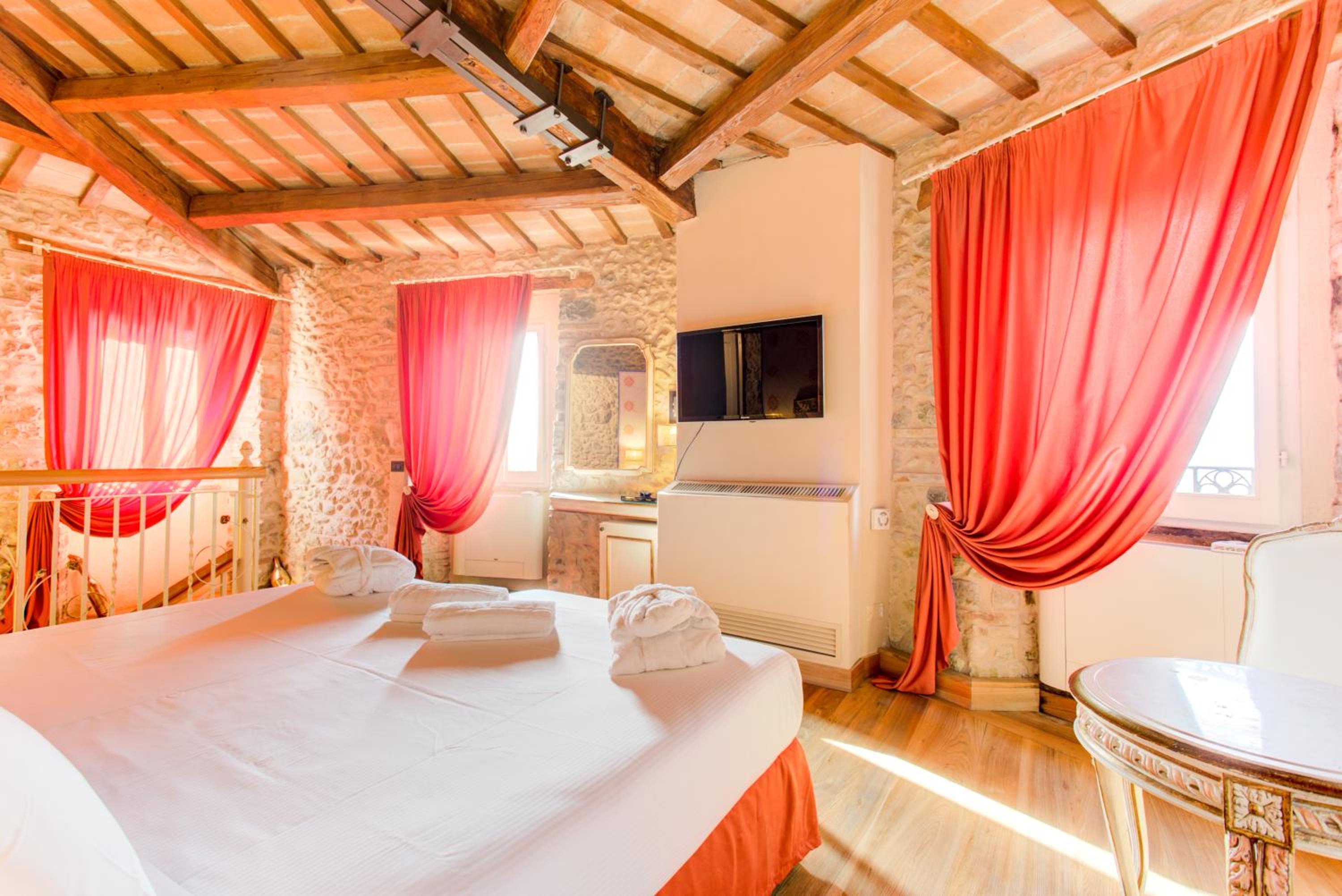 rooms
