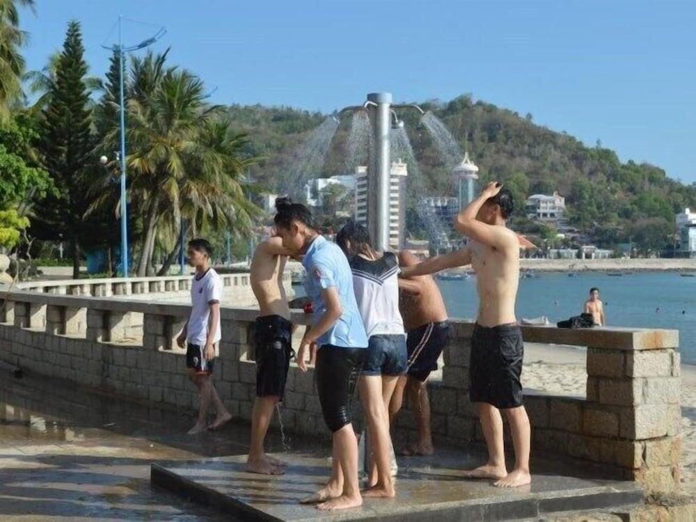 swimming pool spa