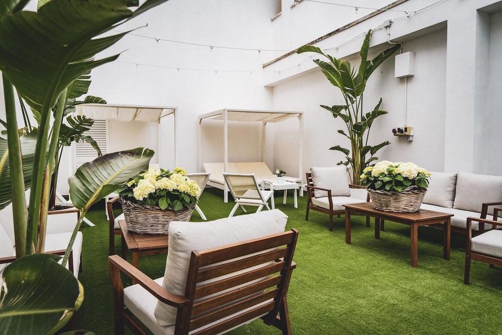 lounge