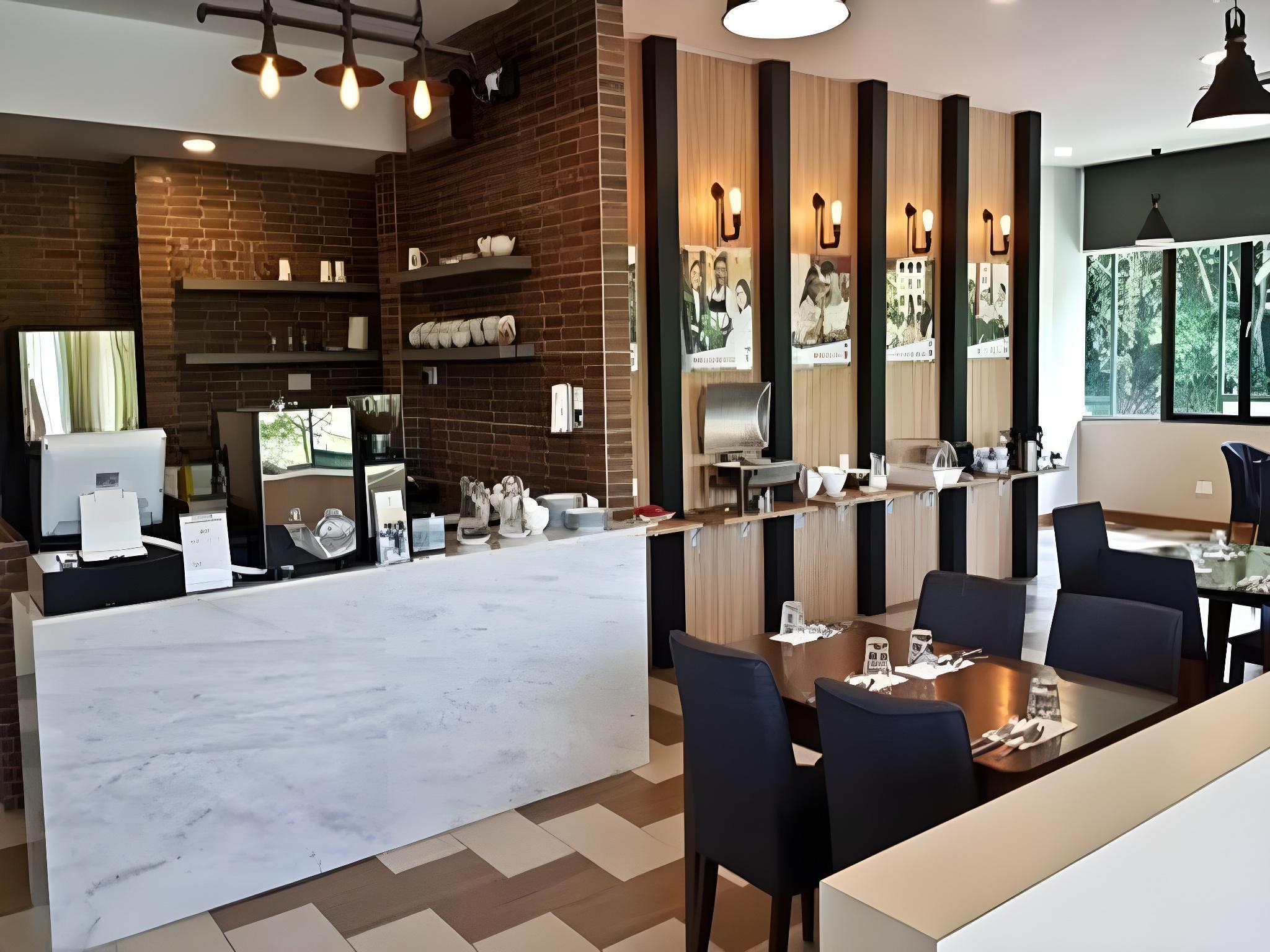restaurant cafeteria