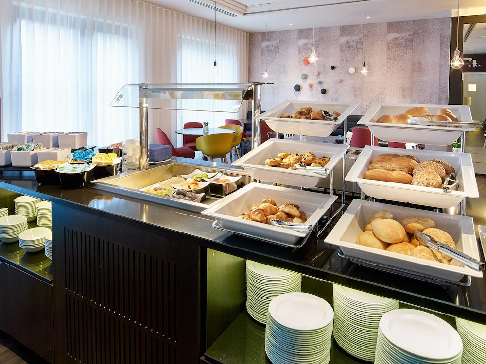 restaurant-cafeteria