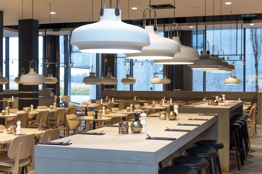 restaurant-cafeteria