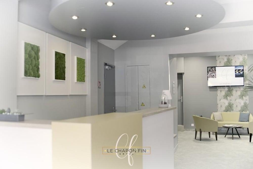 lobby