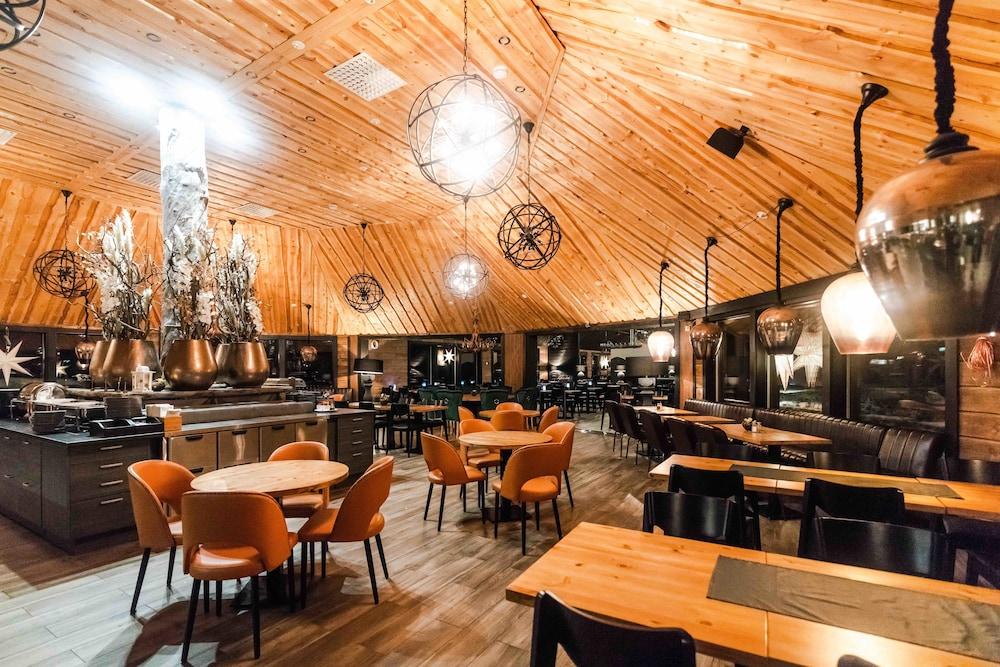 restaurant-cafeteria