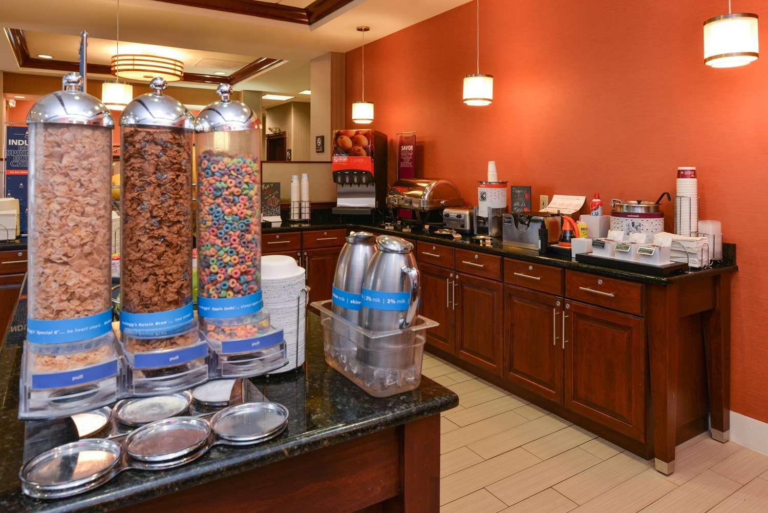 restaurant cafeteria