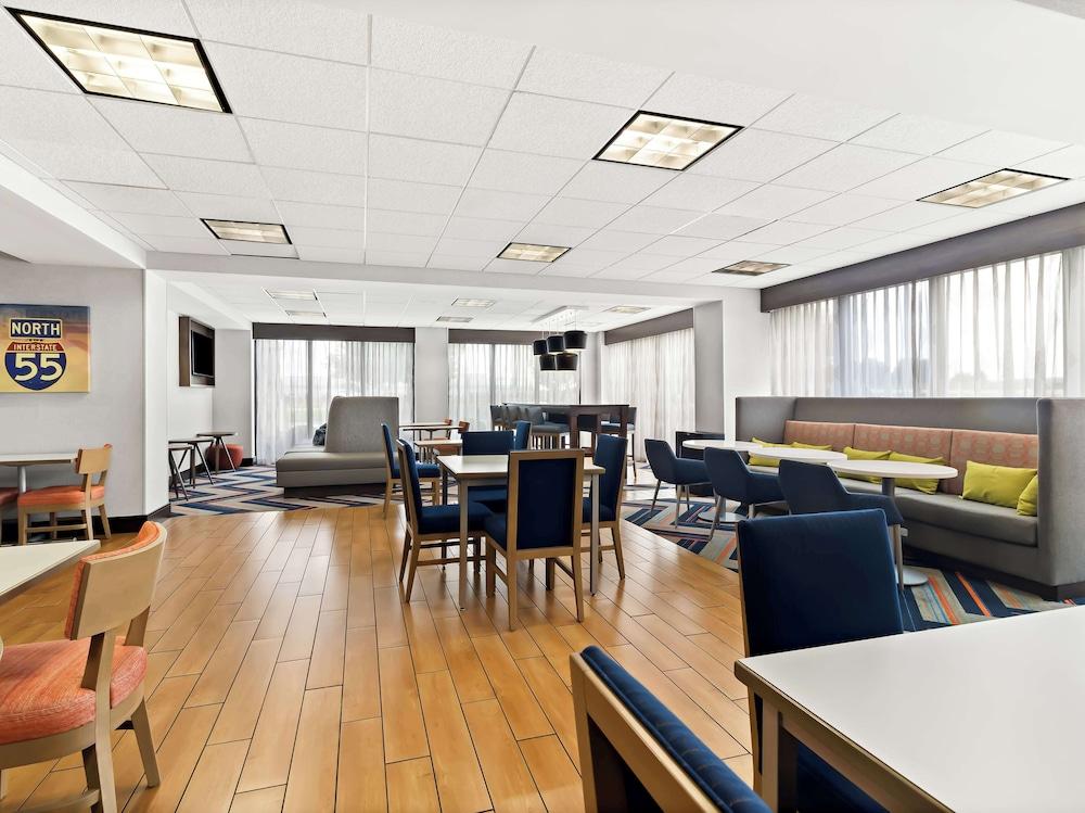 restaurant cafeteria