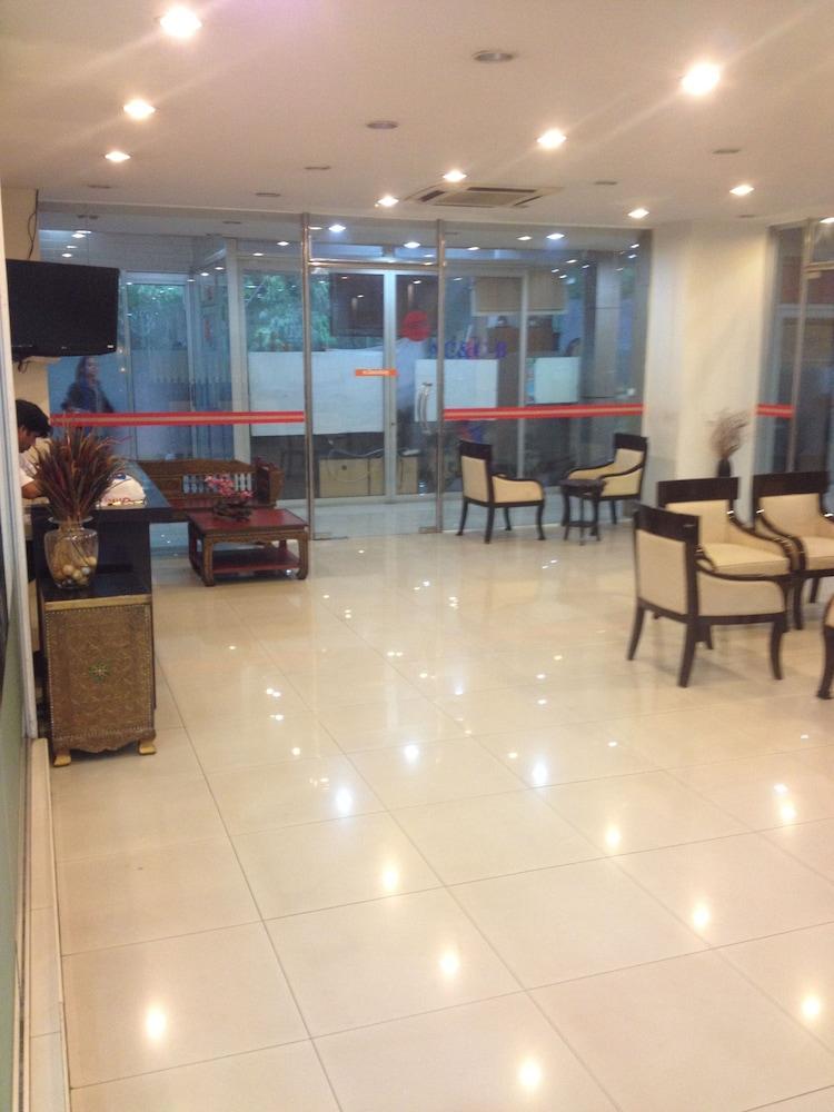 lobby