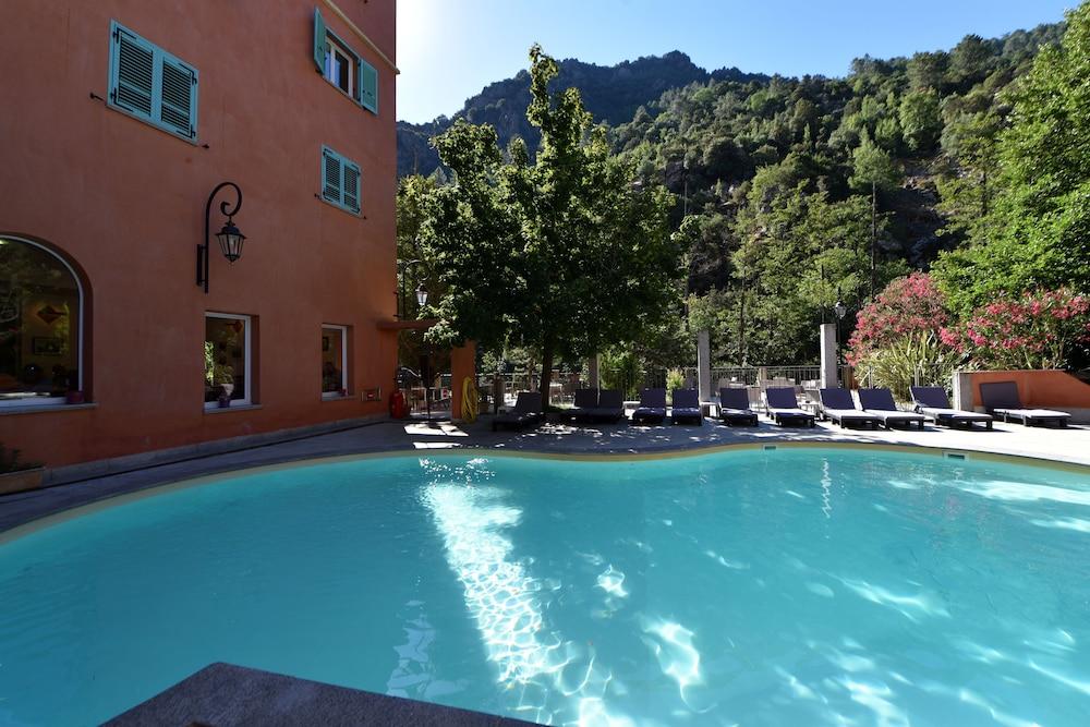 hotel