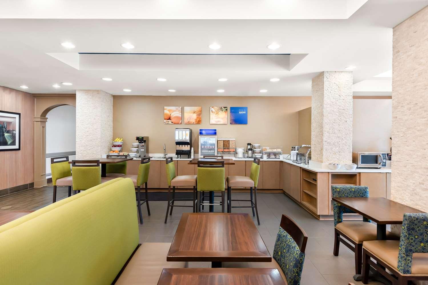 restaurant cafeteria