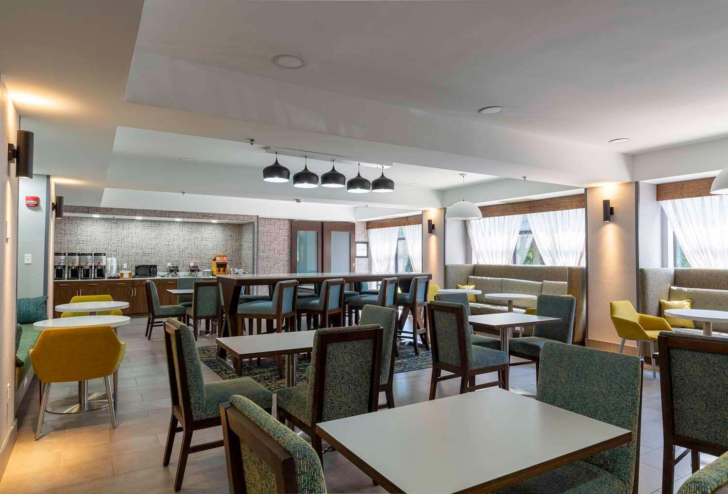 restaurant cafeteria