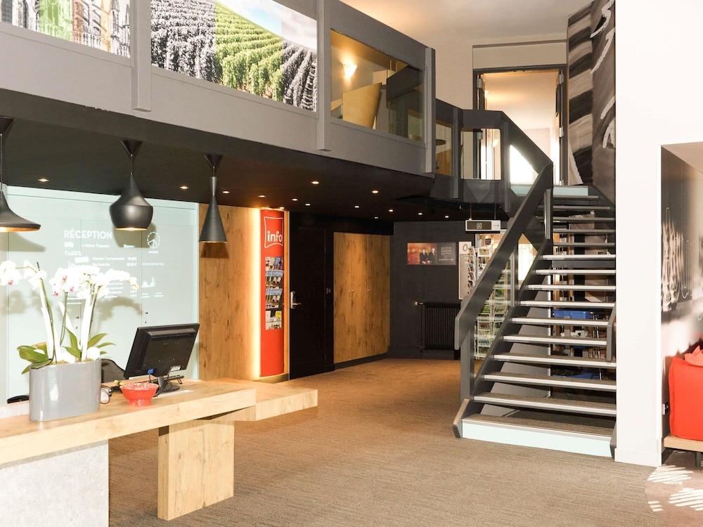lobby