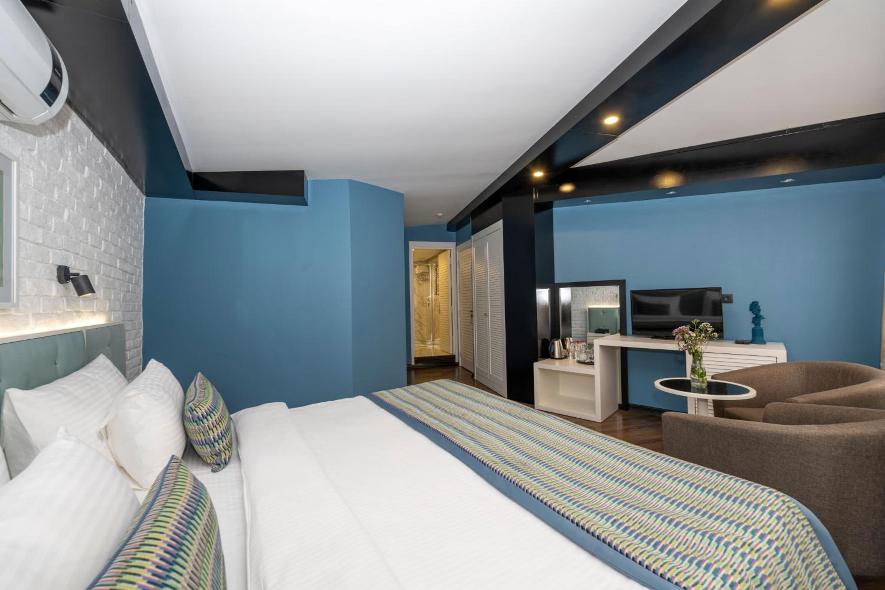 rooms