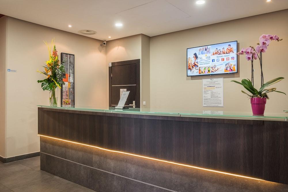 lobby