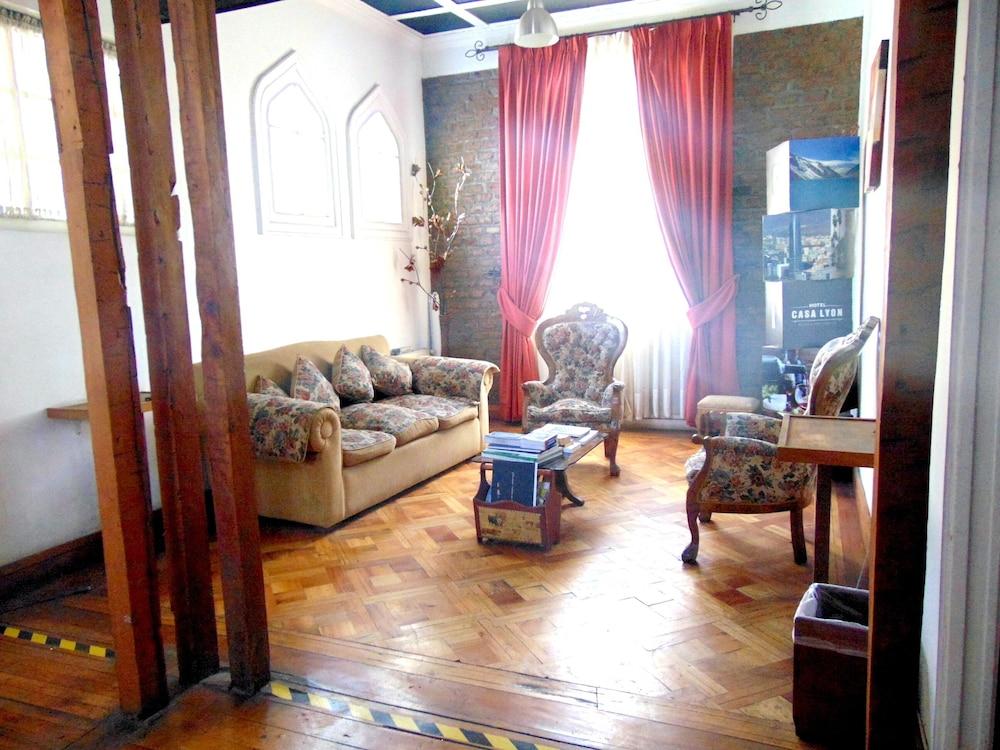 lounge
