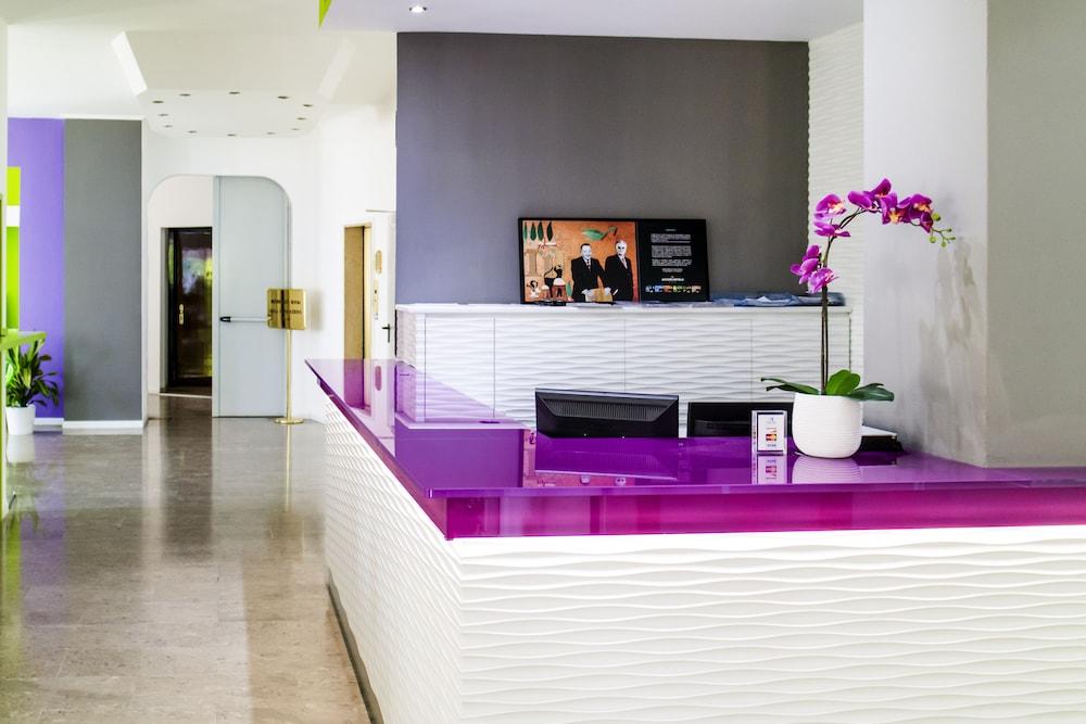 lobby