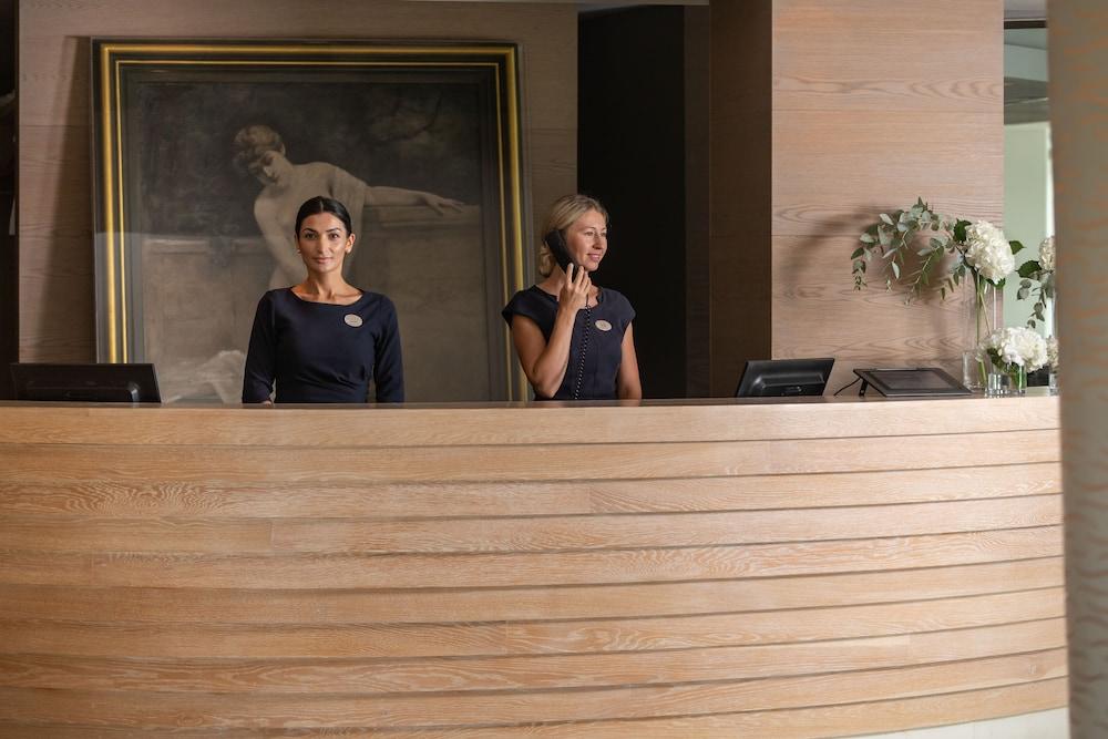 lobby