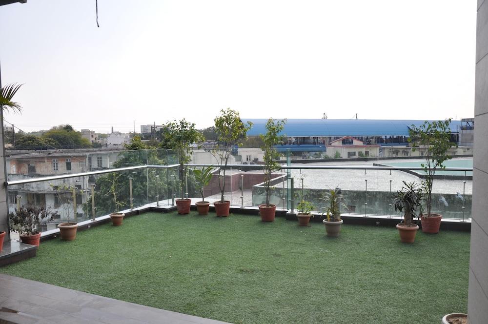 surroundings