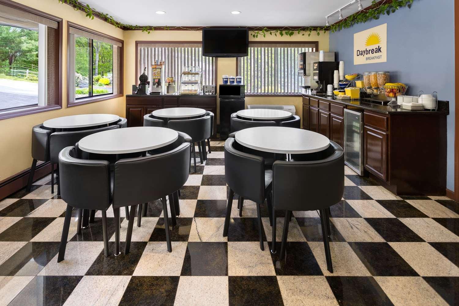 restaurant cafeteria