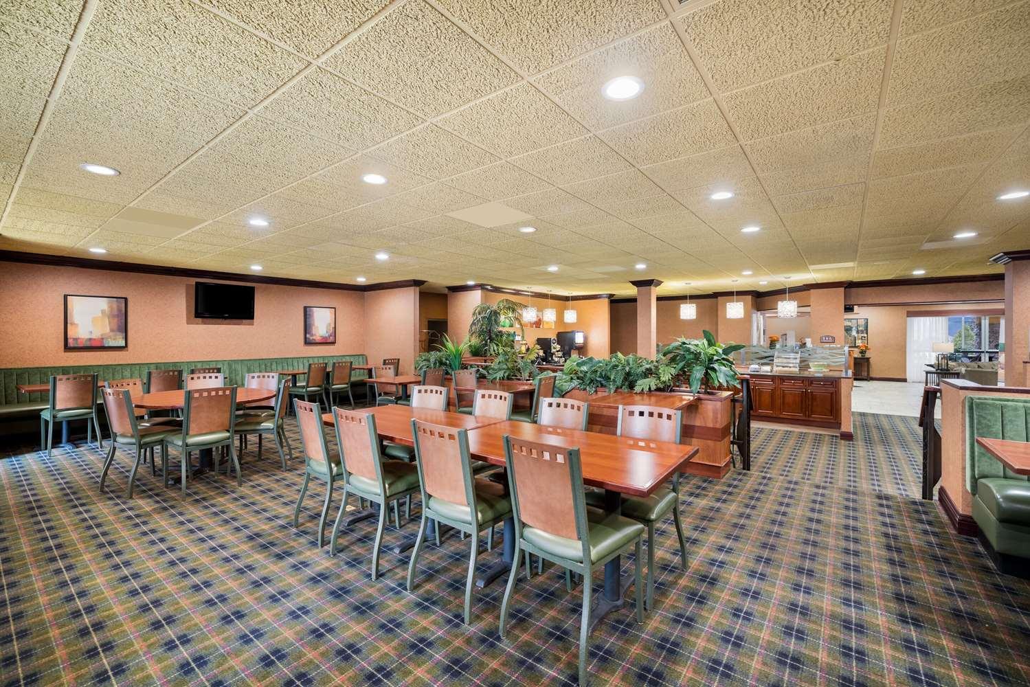 restaurant cafeteria