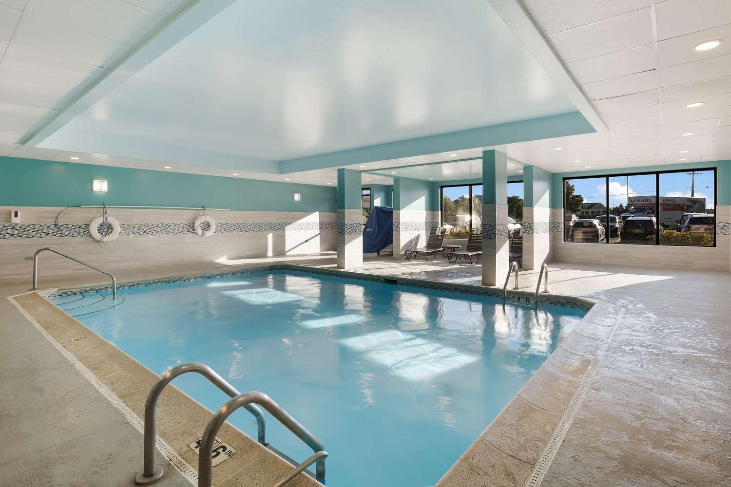 swimming pool spa