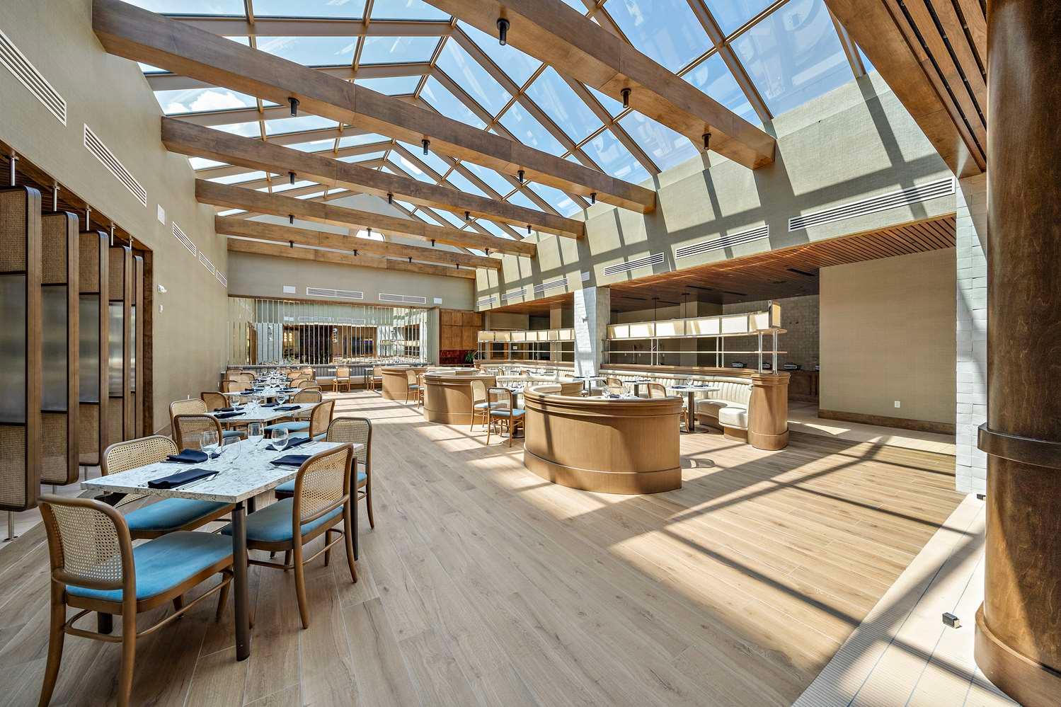restaurant cafeteria