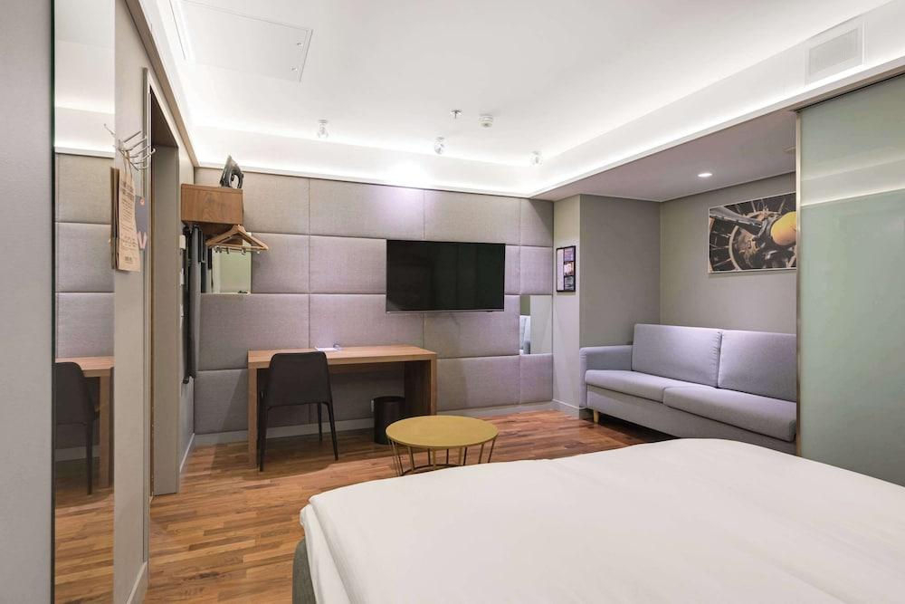 rooms