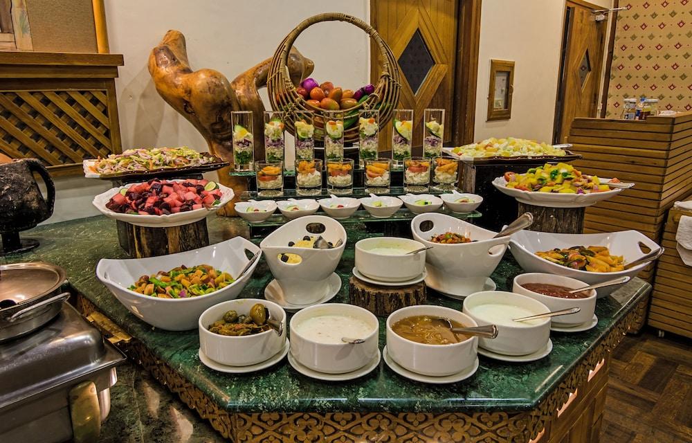 restaurant-cafeteria