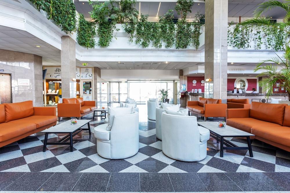 restaurant-cafeteria