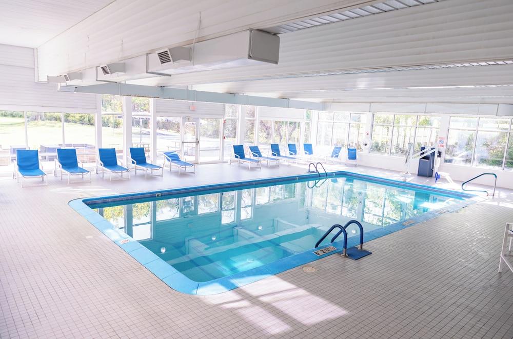 swimming pool spa