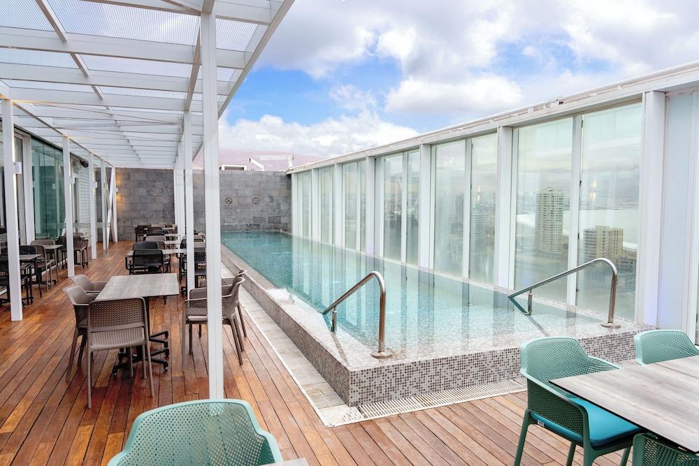swimming pool spa