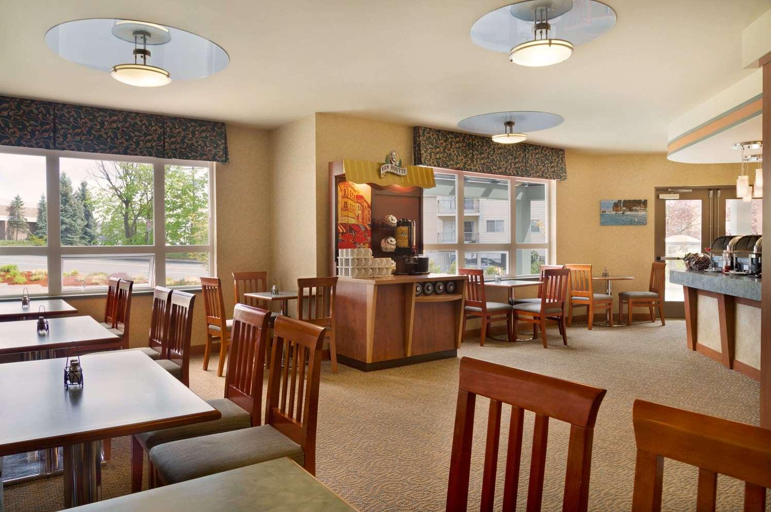 restaurant cafeteria