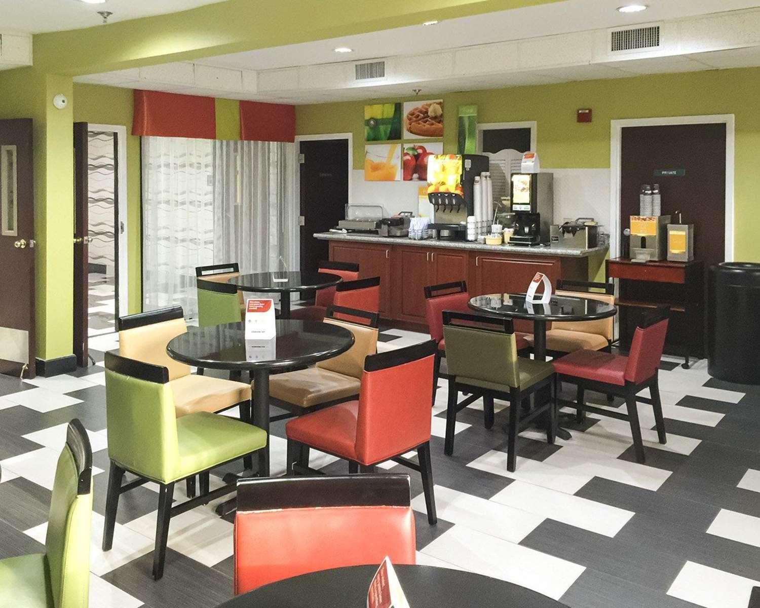 restaurant cafeteria