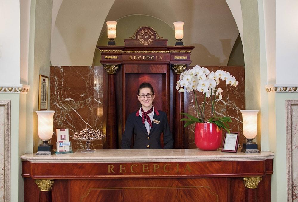 lobby