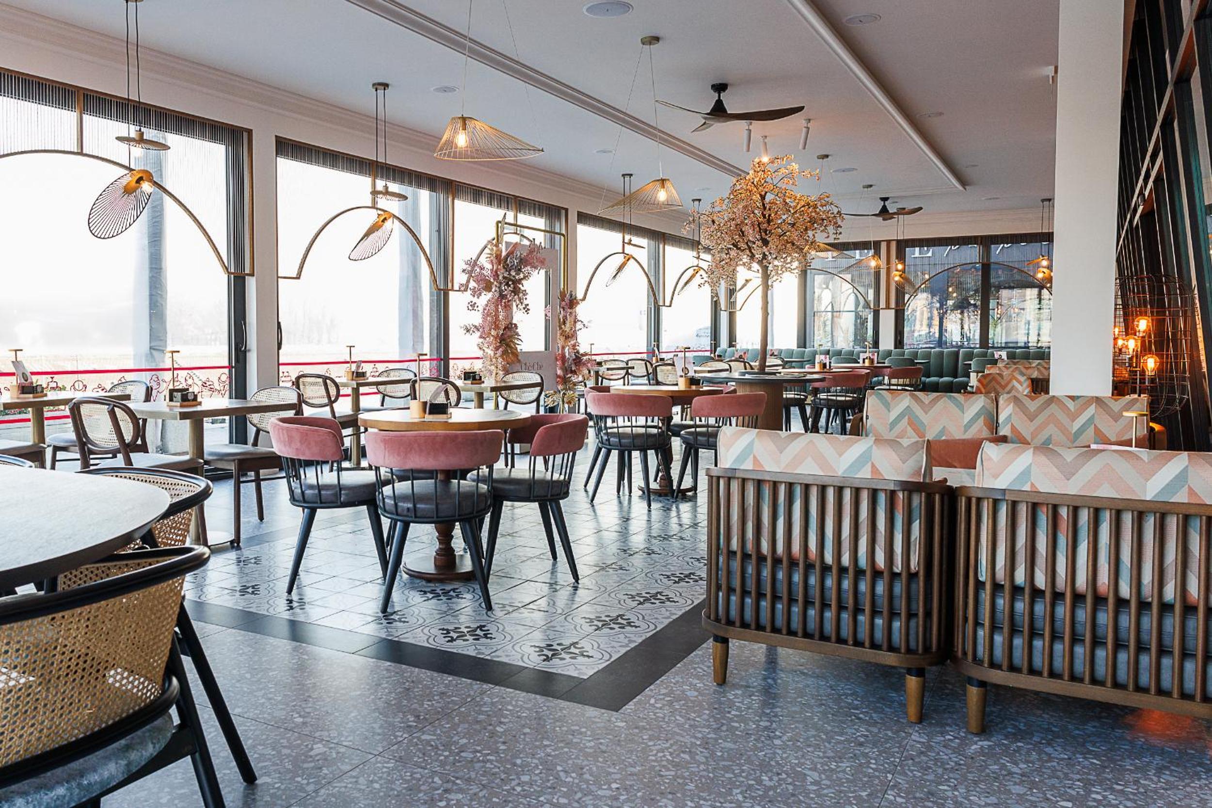 restaurant cafeteria