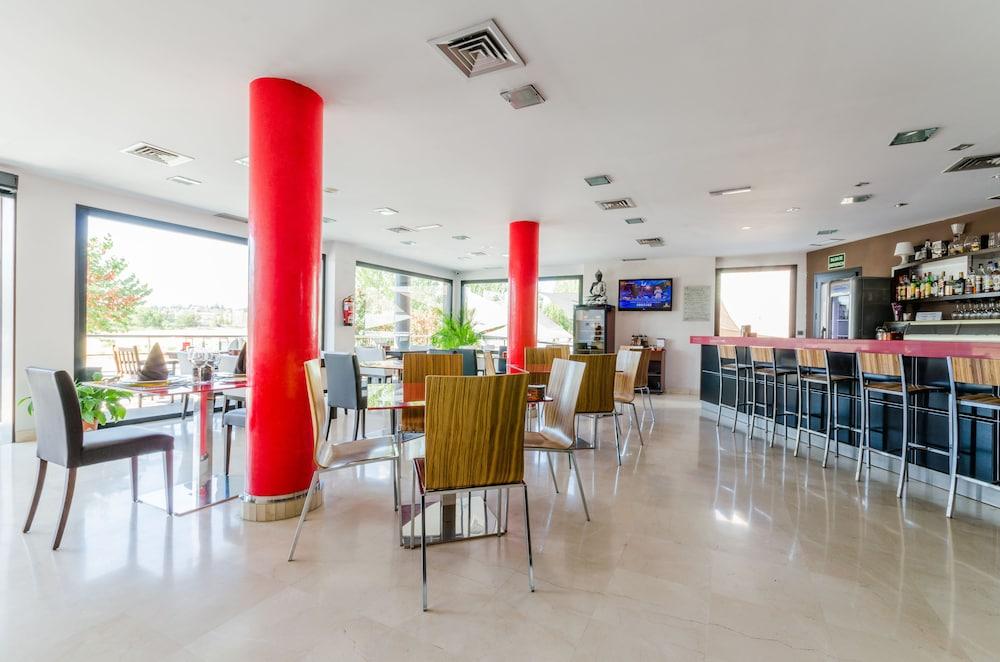 restaurant-cafeteria