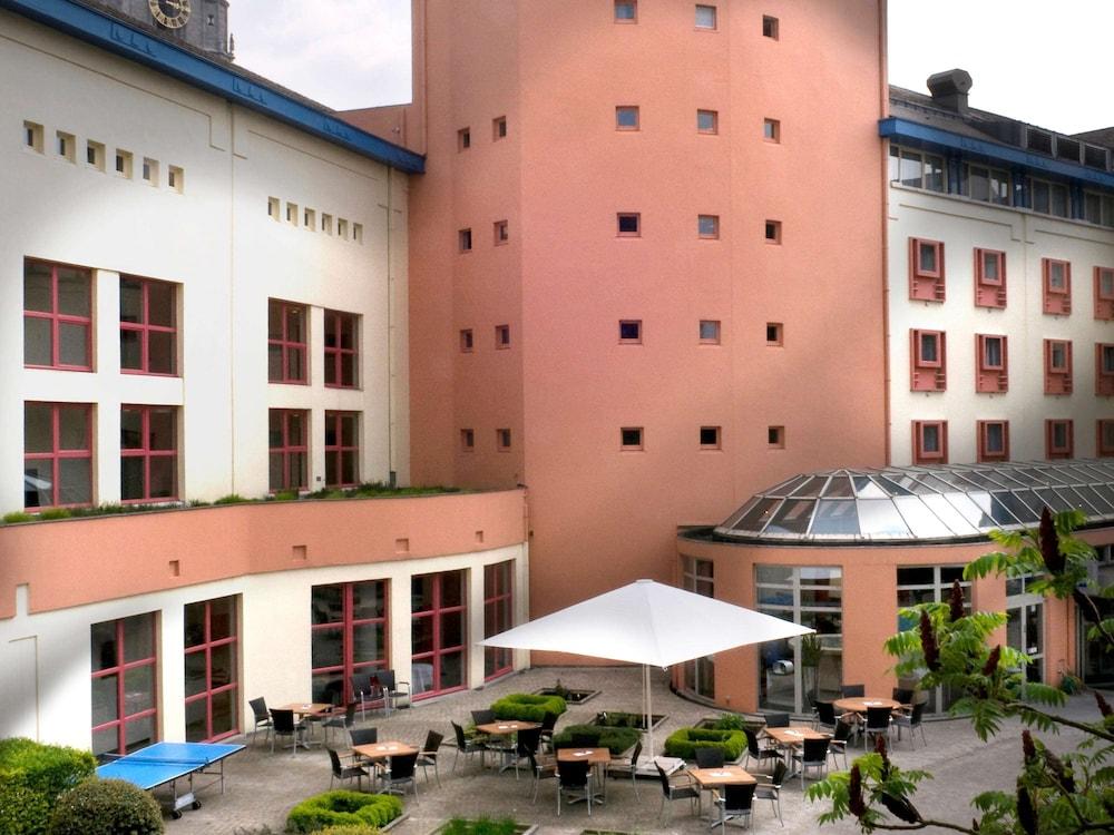 hotel