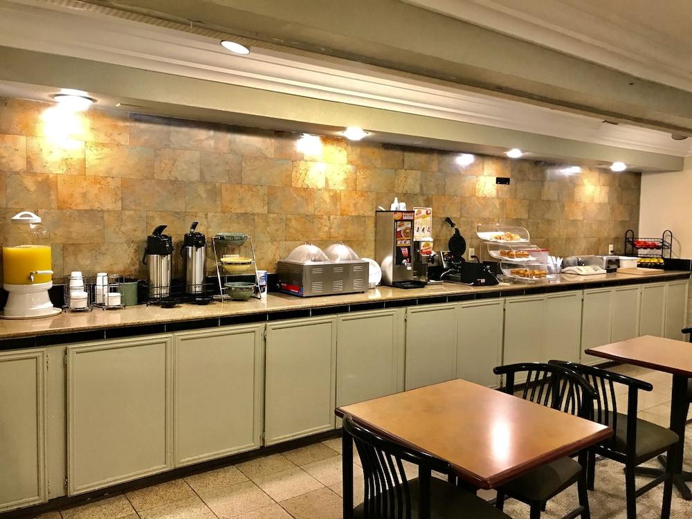 restaurant-cafeteria