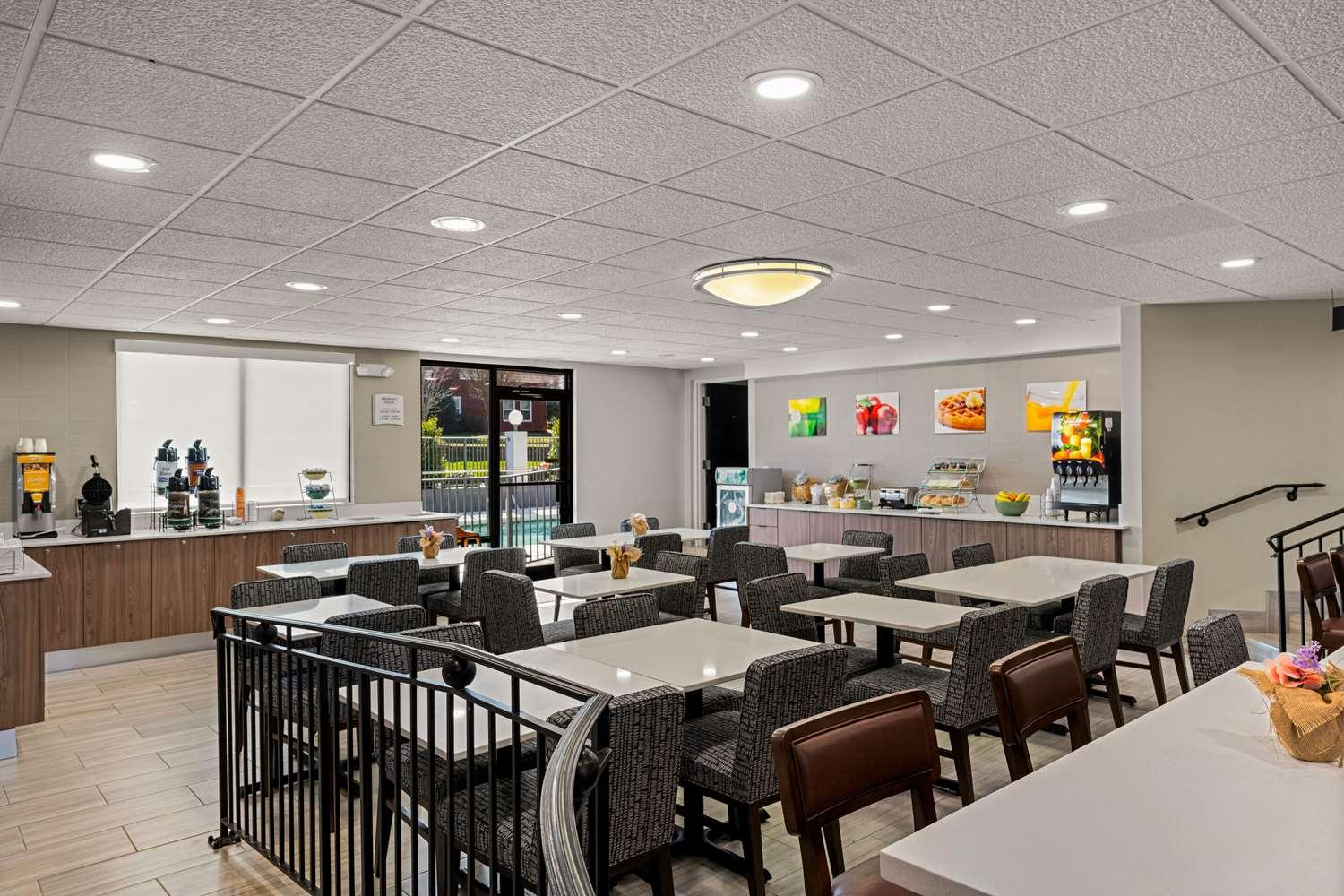 restaurant cafeteria