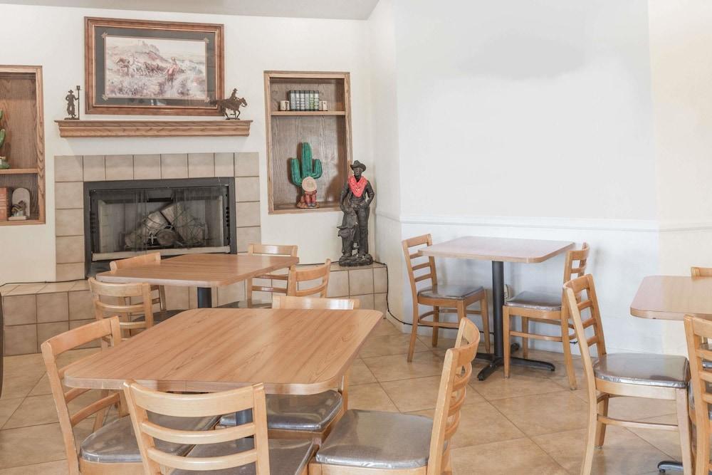 restaurant-cafeteria
