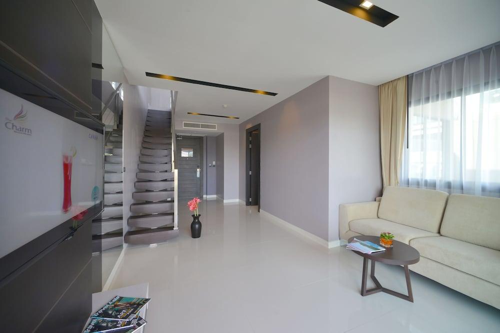 lounge