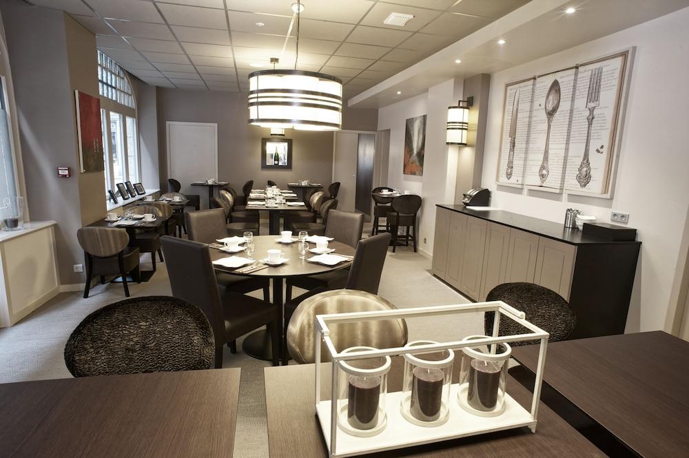 restaurant-cafeteria