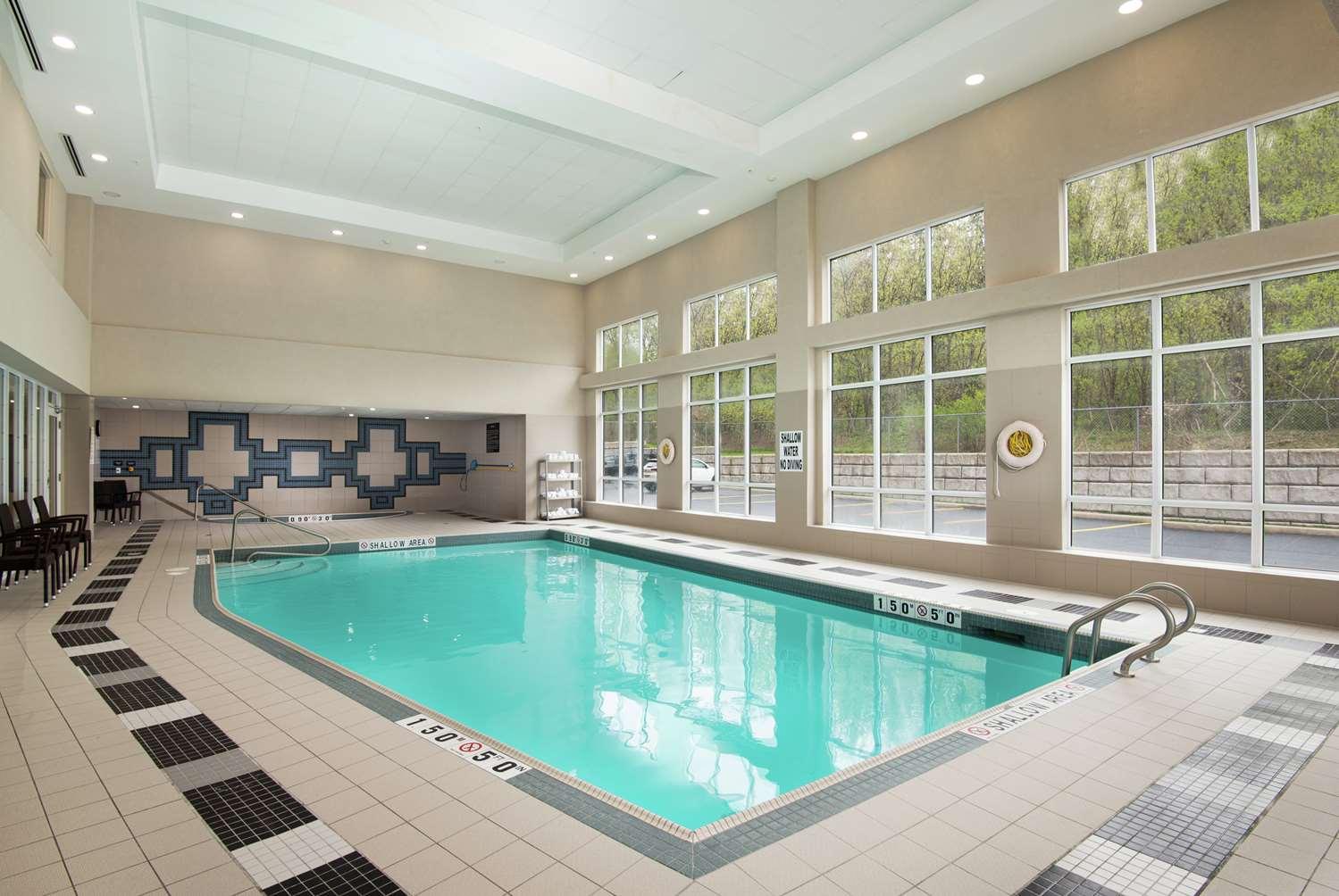 swimming pool spa