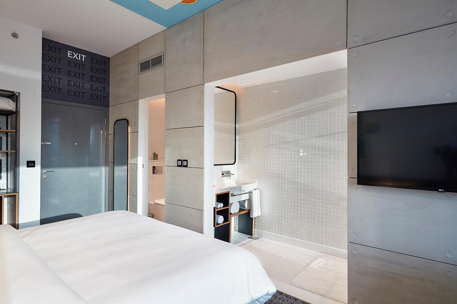 rooms