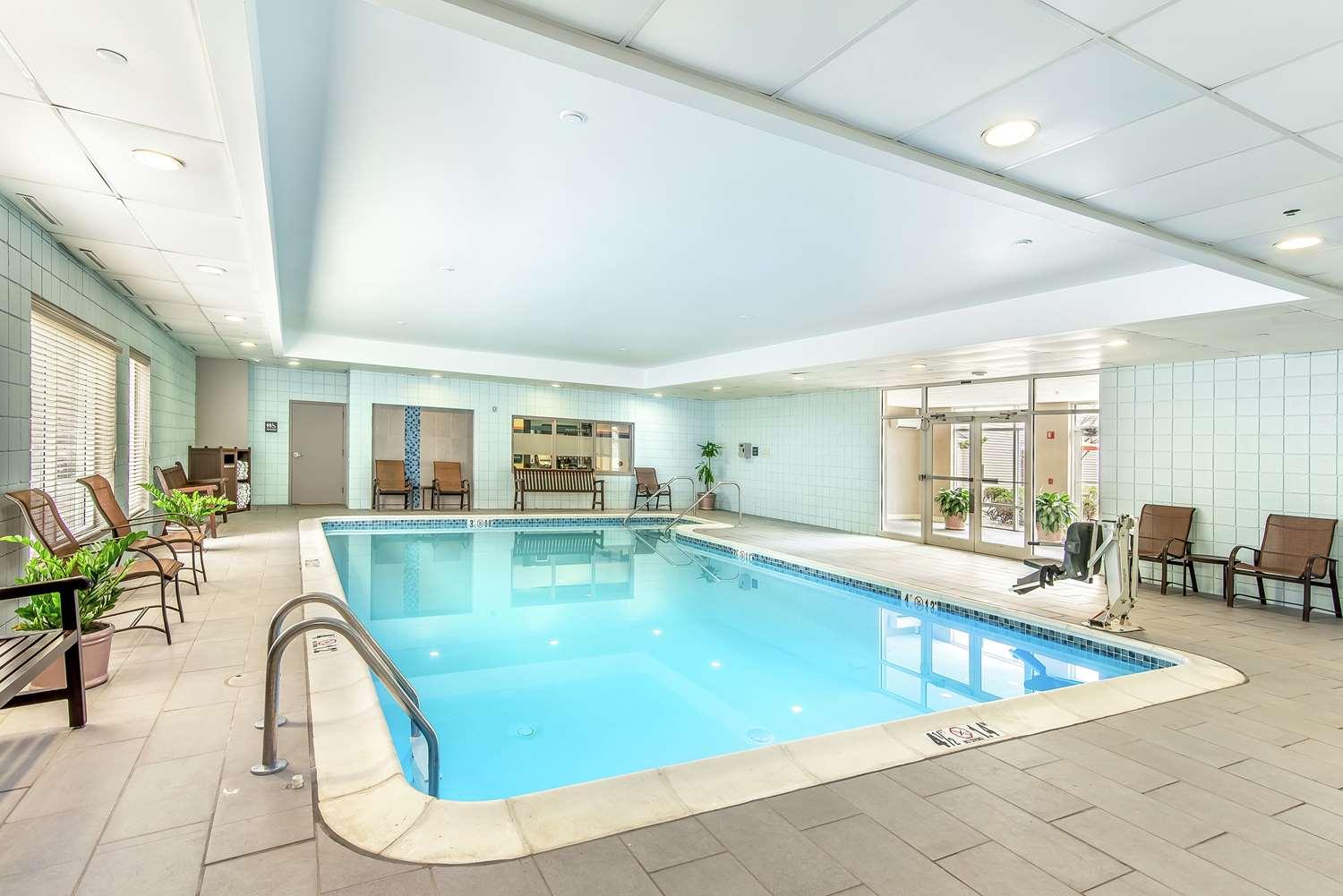 swimming pool spa