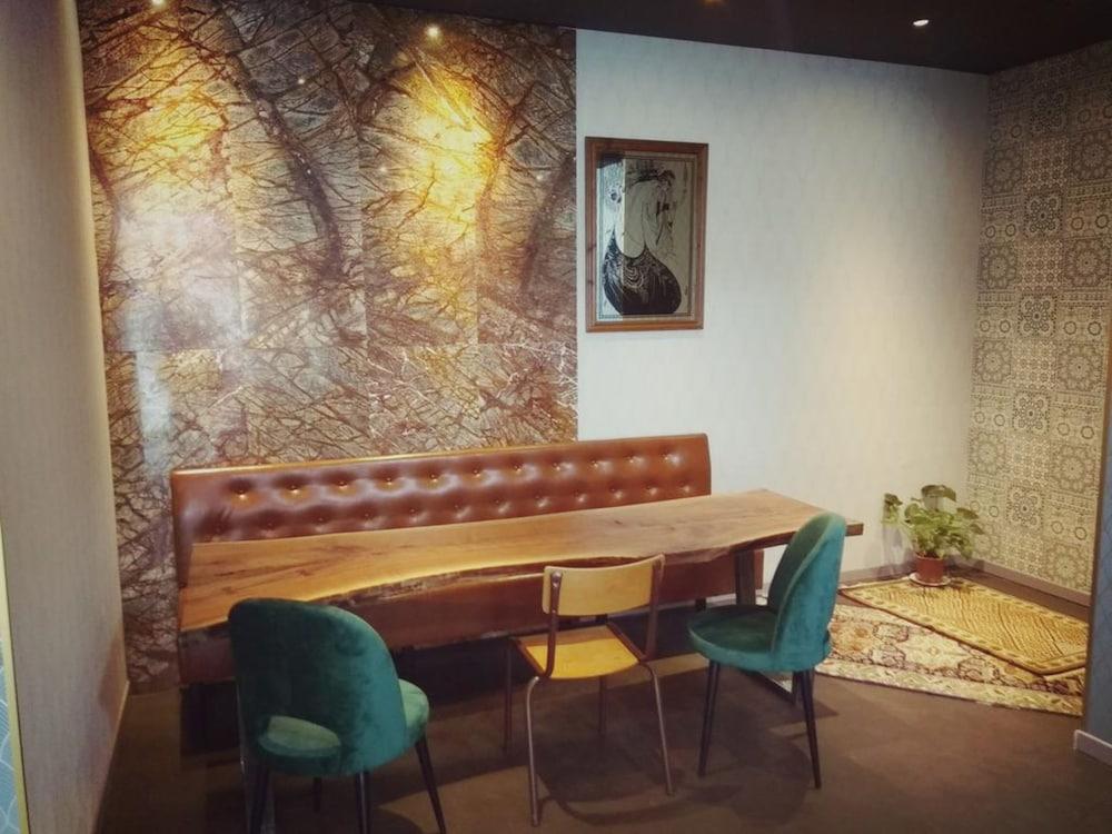 lounge